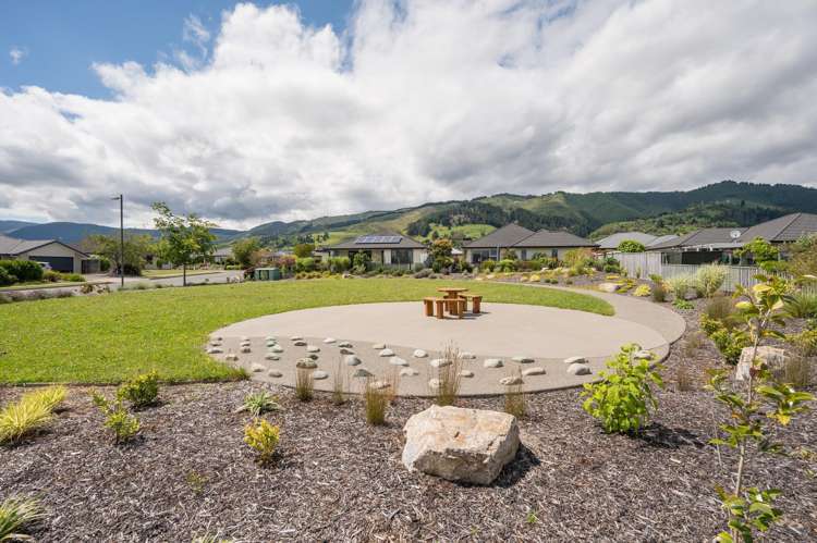 6 Langdale Drive Richmond_20