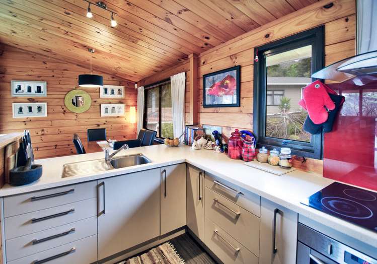 32 Longfellow Parade Glen Eden_1