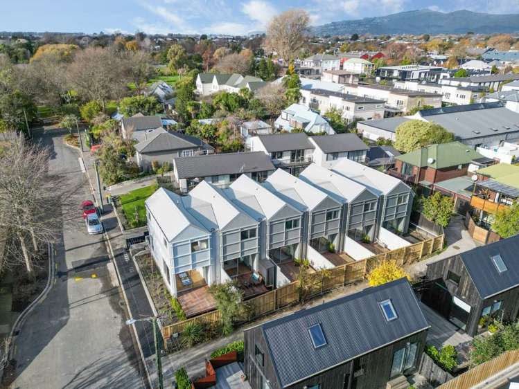 4/16 Hurley Street Christchurch Central_17