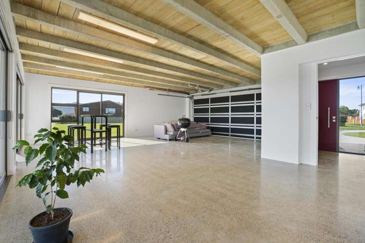 21 Fred Carr Place One Tree Point_24