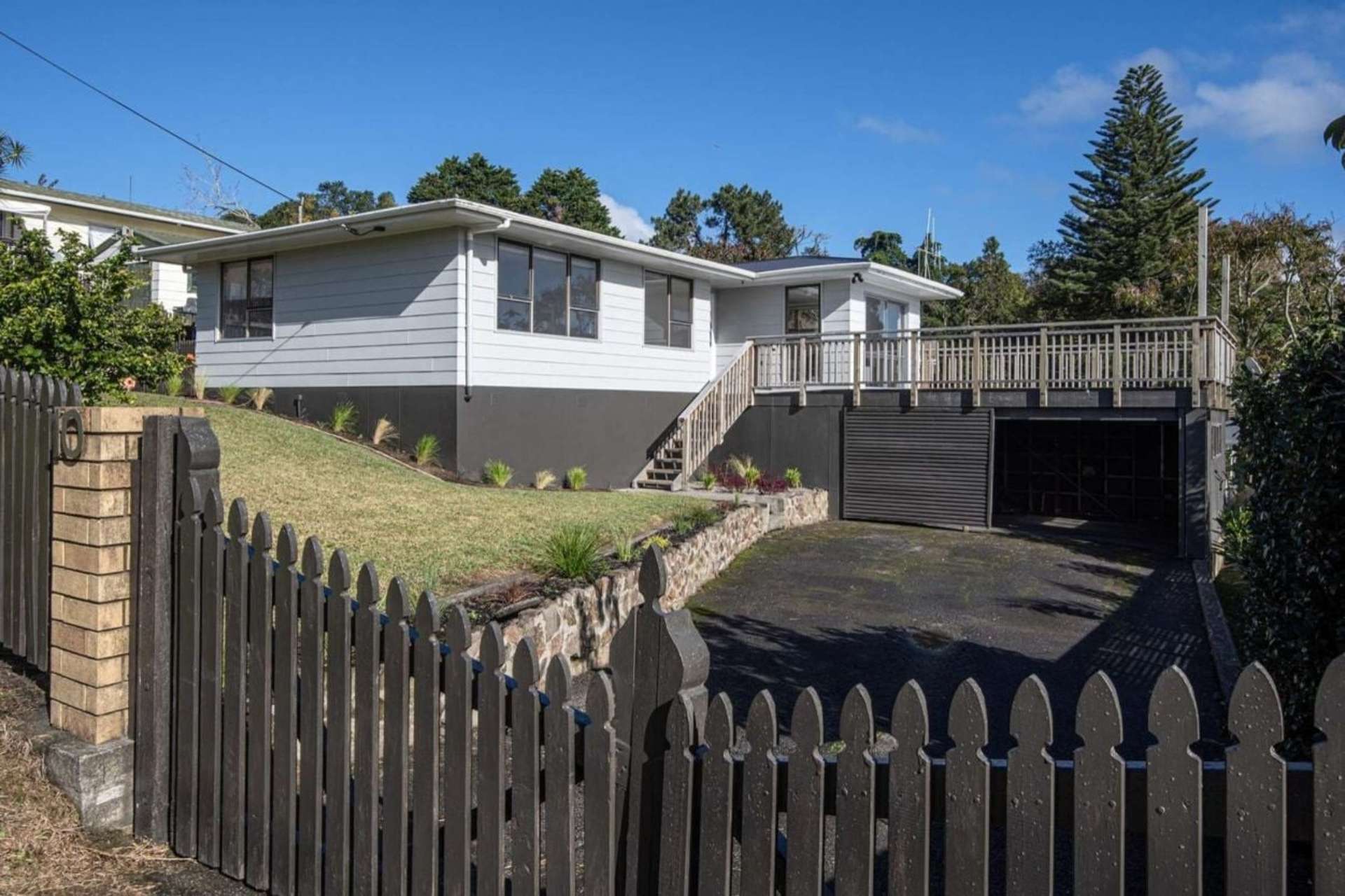 10 Raewyn Street Morningside_0