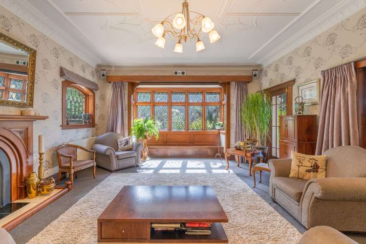 385 Queens Drive Windsor_8