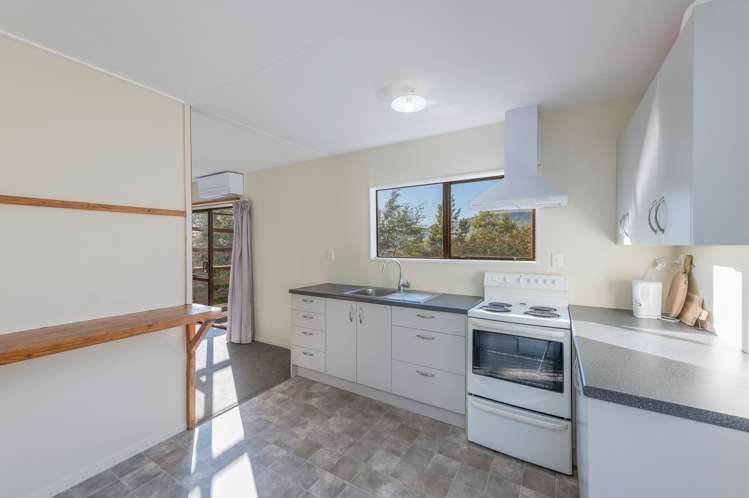 25 Jenner Road Toi Toi_7