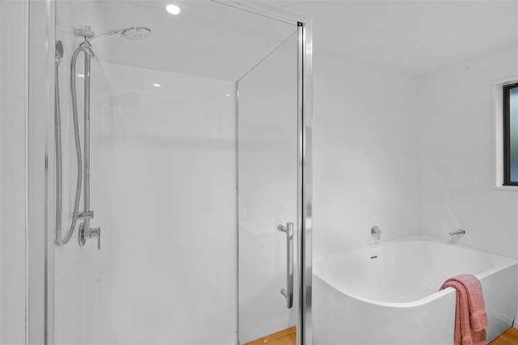 5 Laura Kent Place Woolston_13