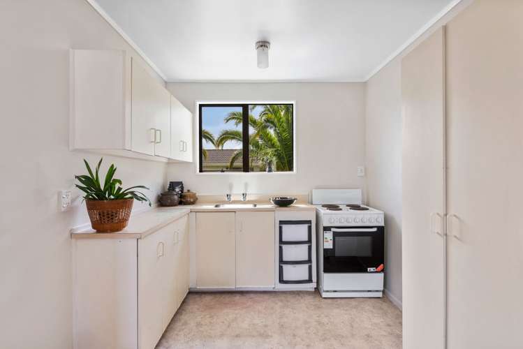 2/26 Karepo Crescent Ranui_4