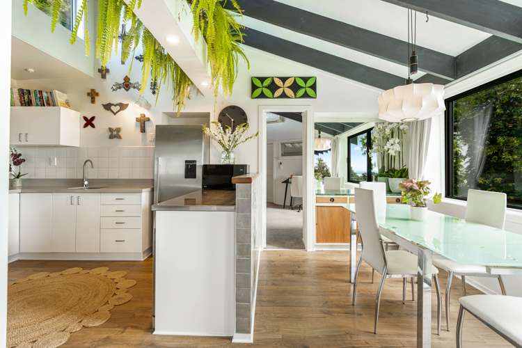 39 Park Road Titirangi_11