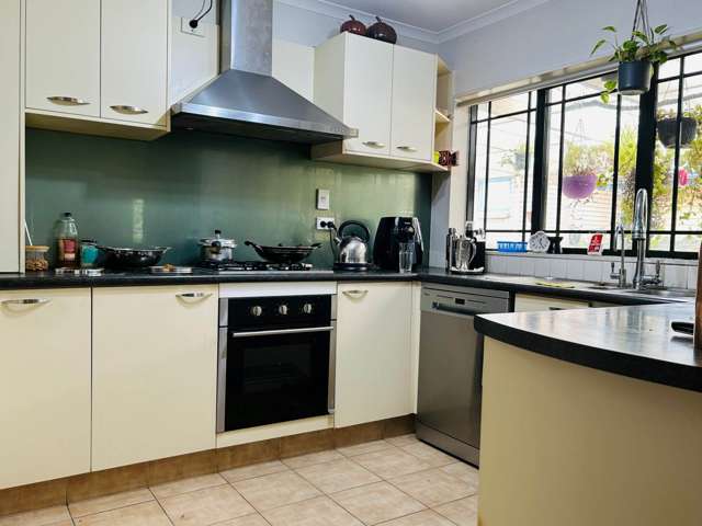 13 Eastland Road Flat Bush_2