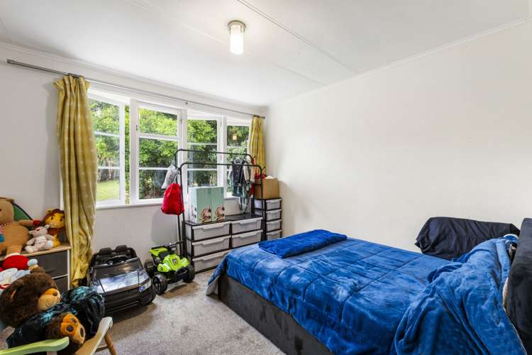 6 8 & 8A Huxley Place_21