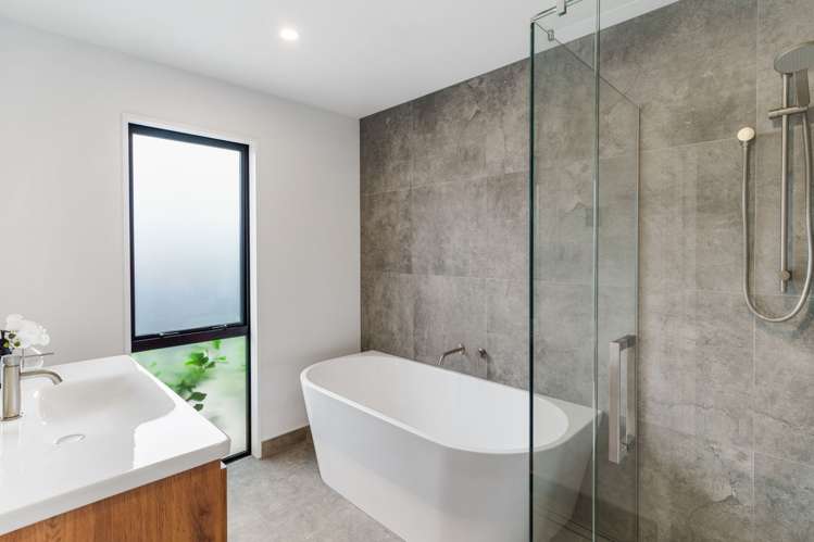 196 Southfield Drive Lincoln_19