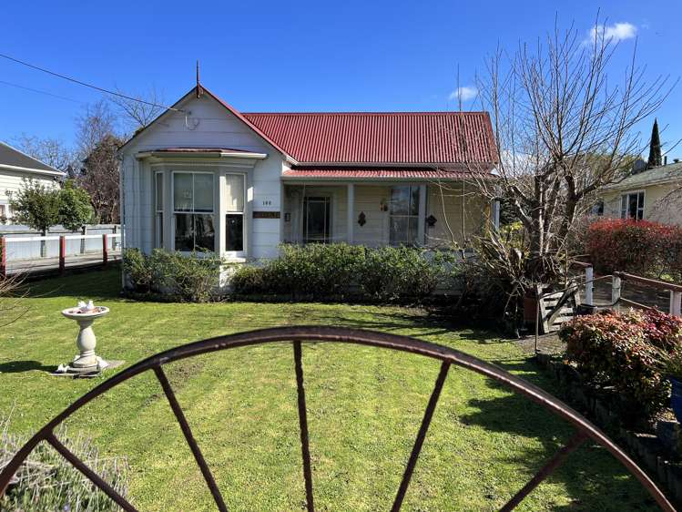 186 High Street South Carterton_28