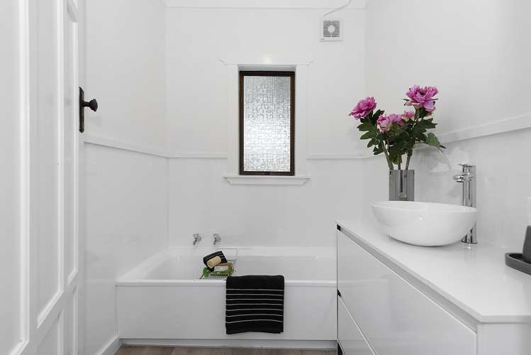 94 Naylor Street Hamilton East_7