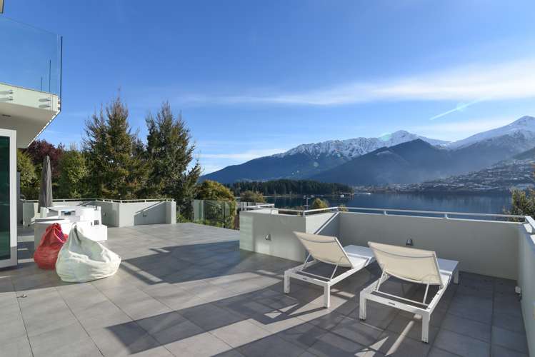 618 Peninsula Road Kelvin Heights_21