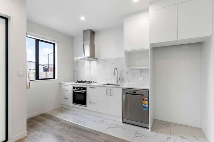 9 Puwha Street Massey_3