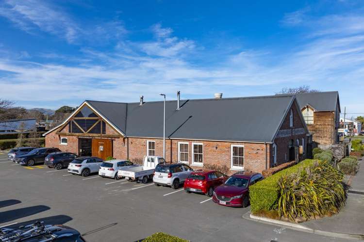 17 West Belt Lincoln_11