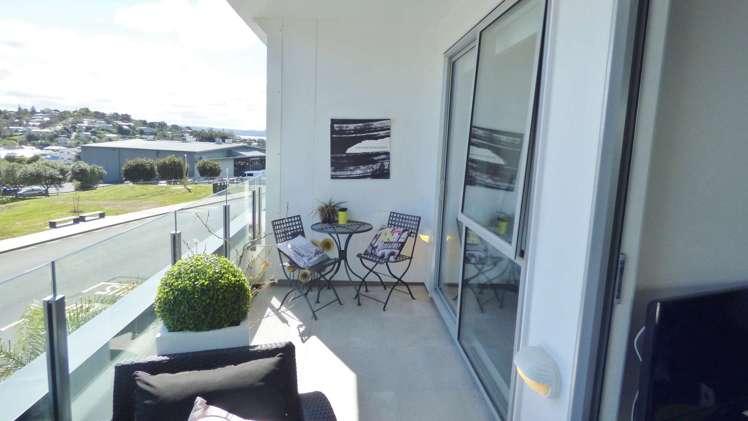 105/17 Link Crescent Stanmore Bay_6