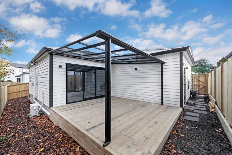 10 Furlough Road Opaheke_17