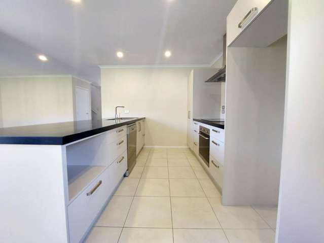 35 Ridgedale Crescent 2743_3