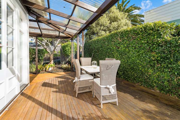 8 Penning Road Castor Bay_24