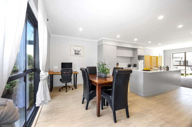 42 Tippet Crescent Wigram_4