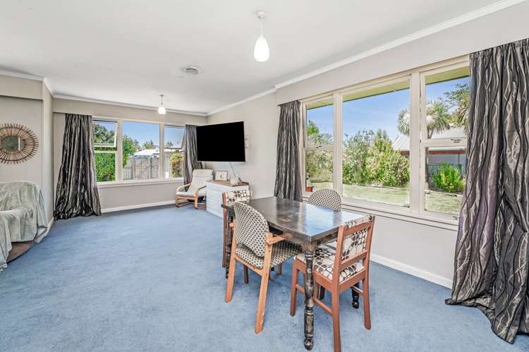 5669 West Coast Road Springfield_7