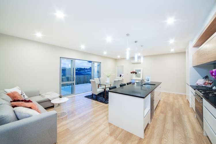 10 Dinning Road Riverhead_19