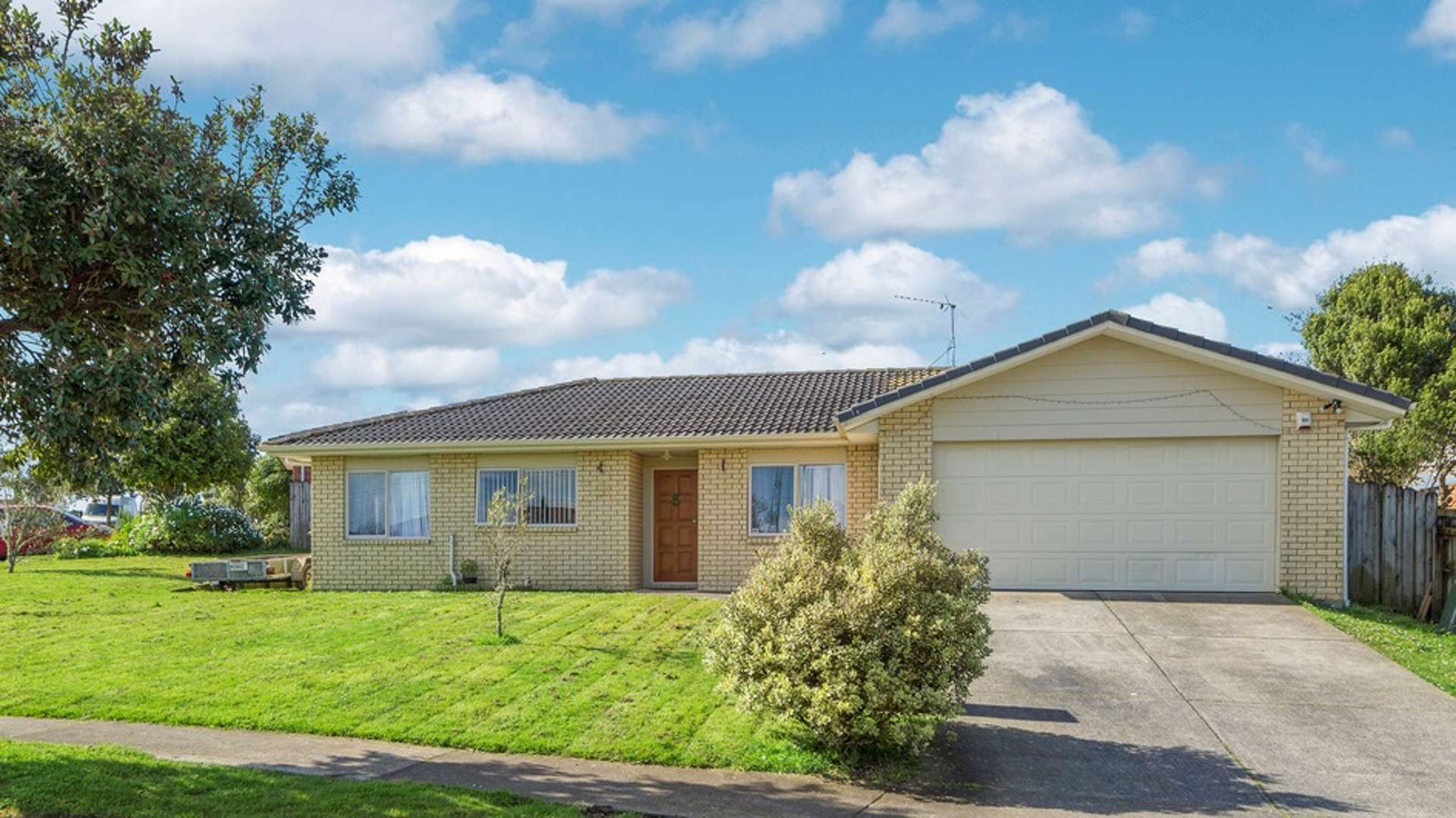 42 Robin Brooke Drive Flat Bush_0