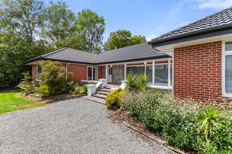 455 Johns Road Harewood_23