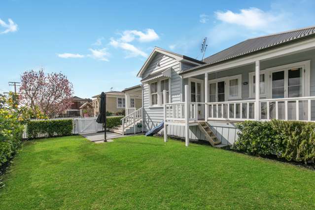 36 Ray Small Drive Papakura_1
