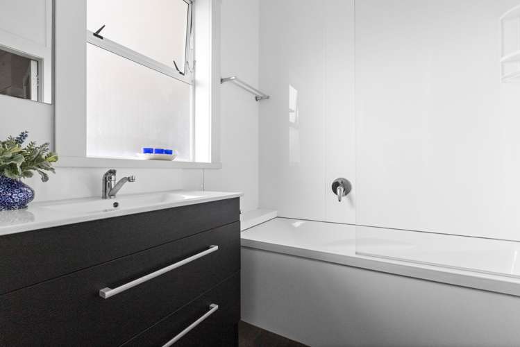 910 Ferguson Street Akina_13