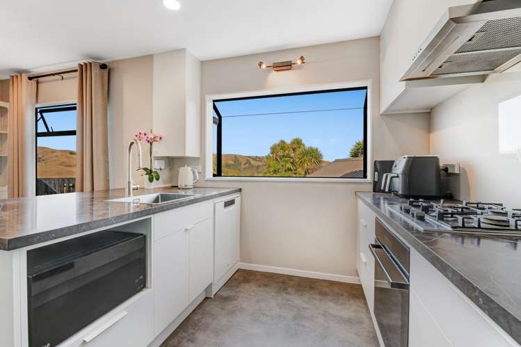 8 Empressa Heights Helensville_12