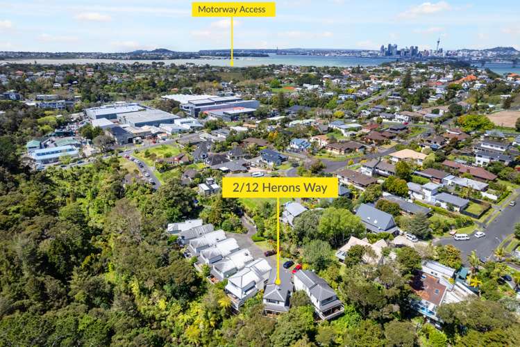 2/12 Herons Way Northcote_18