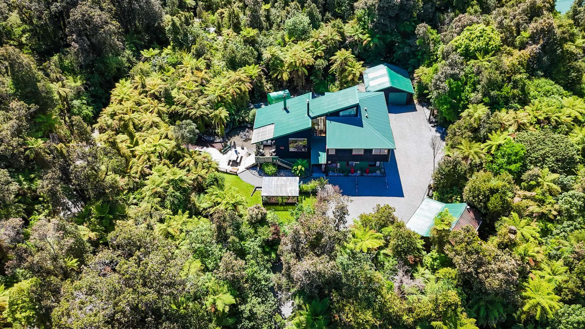 116 Cron Street Franz Josef_0