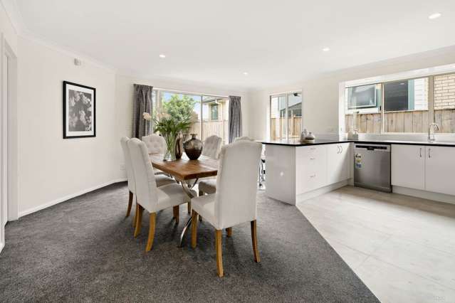 1/57 Whitford Road Botany Downs_2