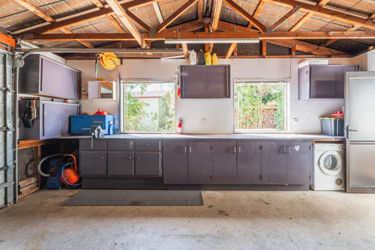 52 Bishop Road Parapara_18