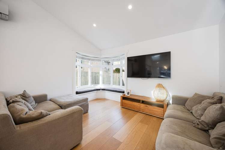 9 Ocean View Road Hillcrest_7