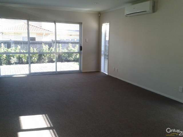 5 Lorenzo Way Flat Bush_3