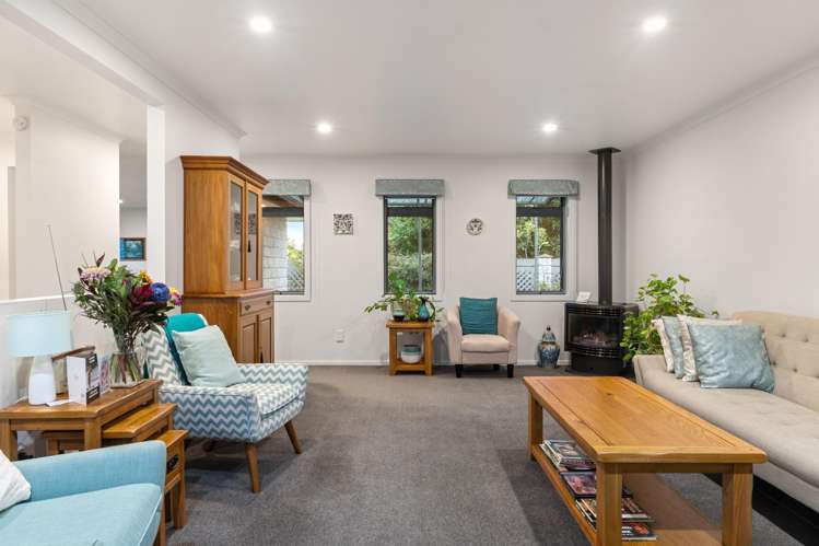12 Charteris Rise Riverdale_7