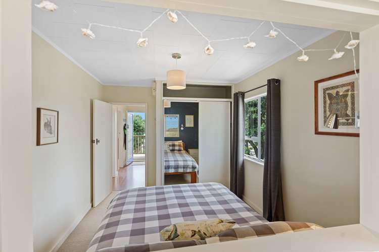 22 Marine Parade Otaki Beach_13