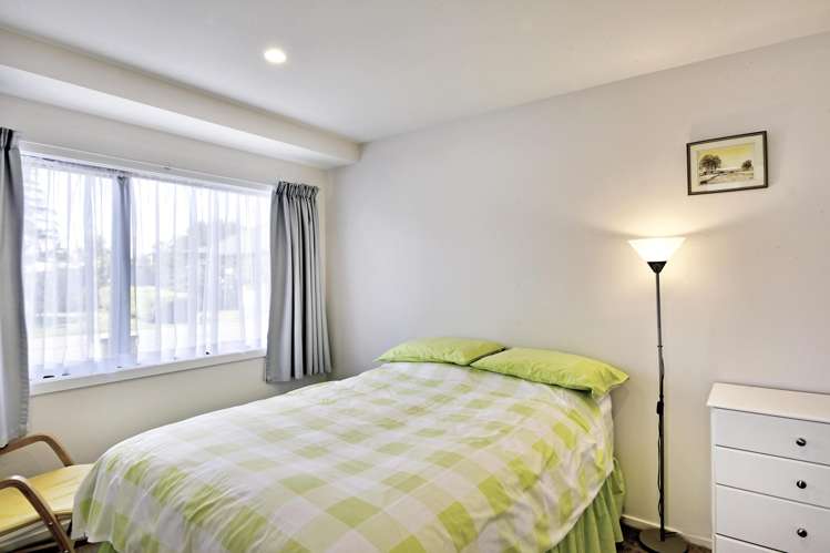 4 Ashmore Park Carterton_13