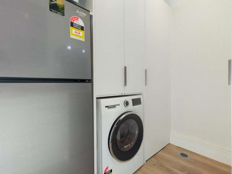 404/2 Colombo Street Newtown_4