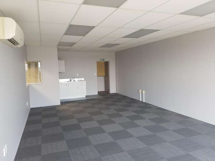 Unit B or C, 10 Arrenway Drive Albany_5