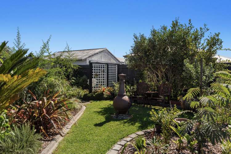 21 Edgewater Grove Whakatane_2