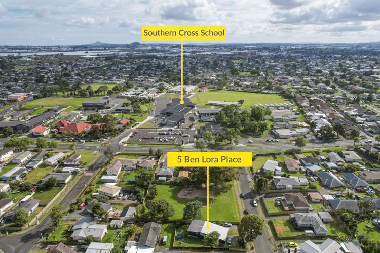 5 Ben Lora Place Mangere East_11
