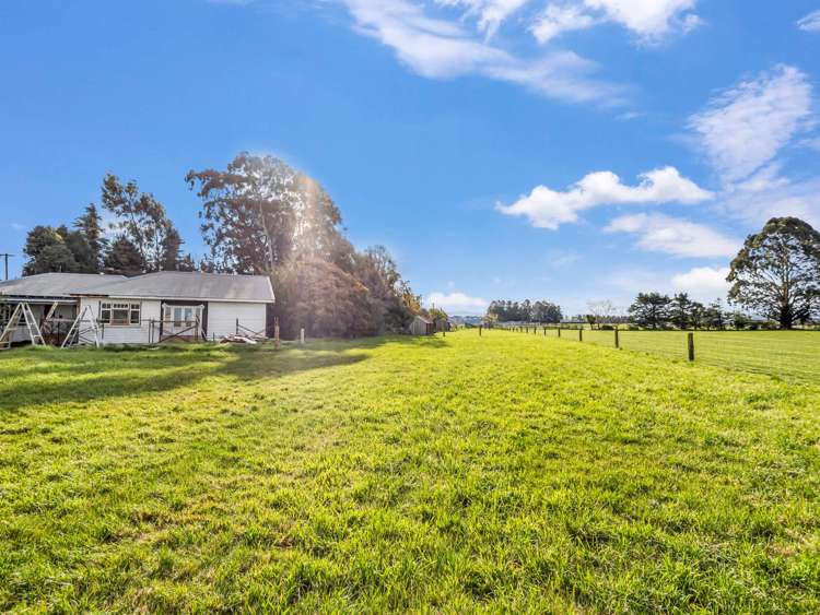 934 Clintons Road Charing Cross_11