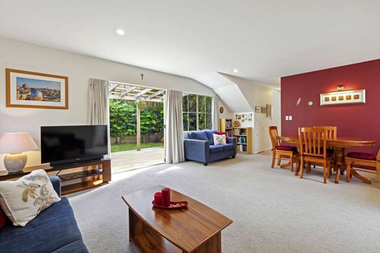 3/24 Wernham Place Northcote_4