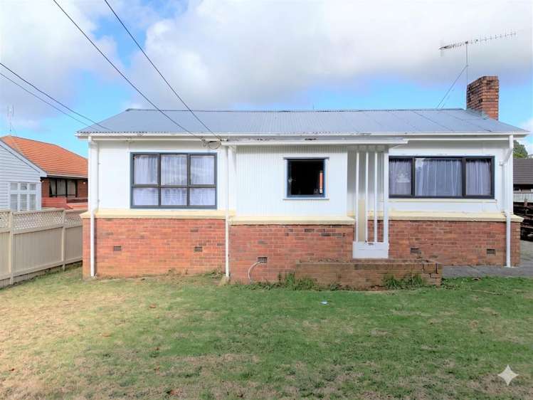 32 Waitangi Road 10051_1