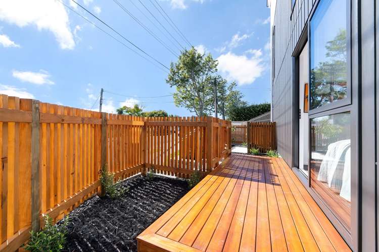 1/18 Riverview Road New Lynn_6