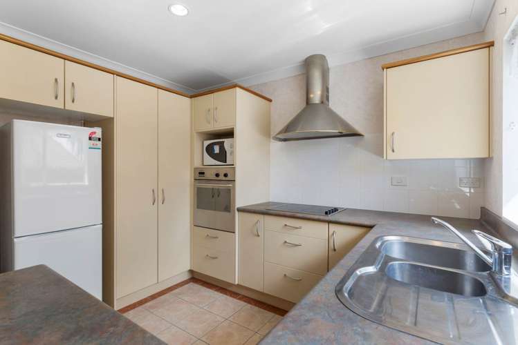 43 Maghera Drive East Tamaki Heights_10