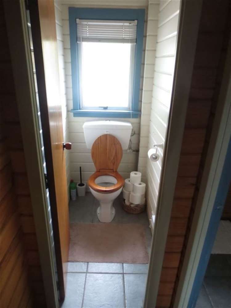 33 Wynyard Crescent Fernhill/Sunshine Bay_6