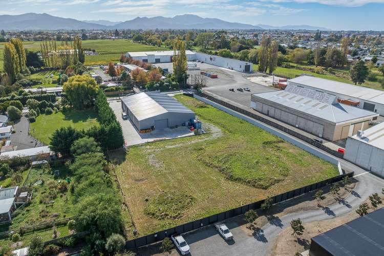 30 Waters Avenue Burleigh_8